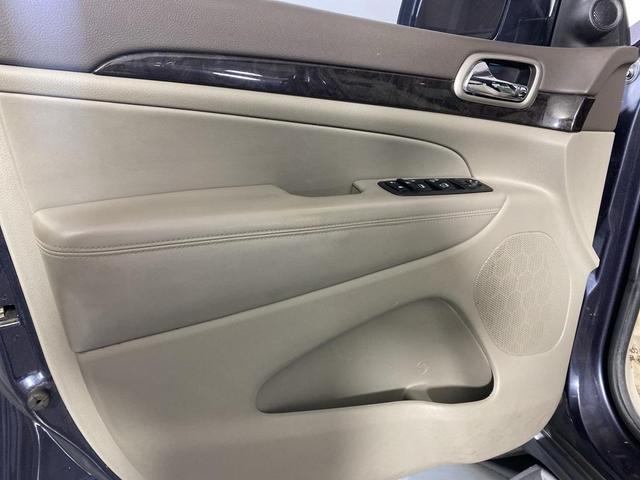 Photo of 2012 Maximum Steel Metallic Jeep Grand Cherokee