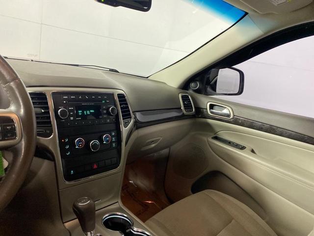 Photo of 2012 Maximum Steel Metallic Jeep Grand Cherokee