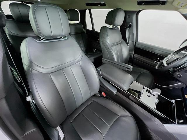 Photo of 2024 Fuji White Land Rover Range Rover