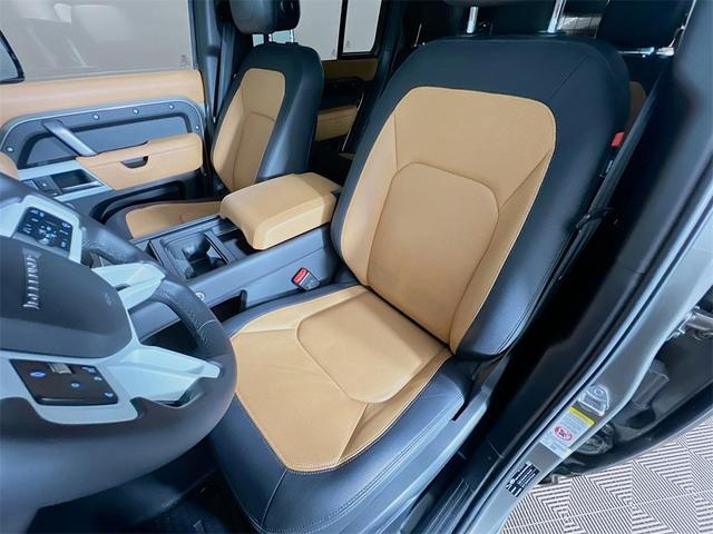 Photo of 2024 Silicon Silver Land Rover Defender