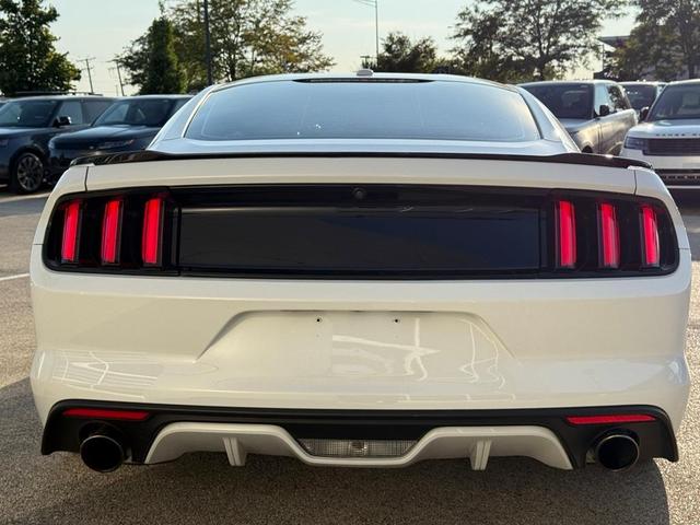 Photo of 2017 Oxford White Ford Mustang