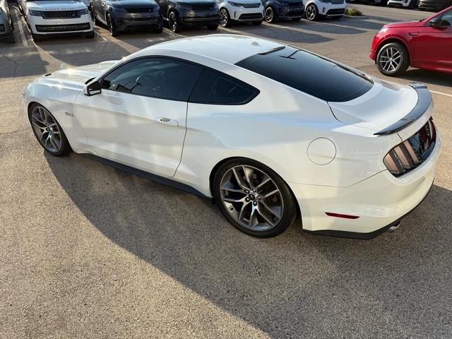 Photo of 2017 Oxford White Ford Mustang