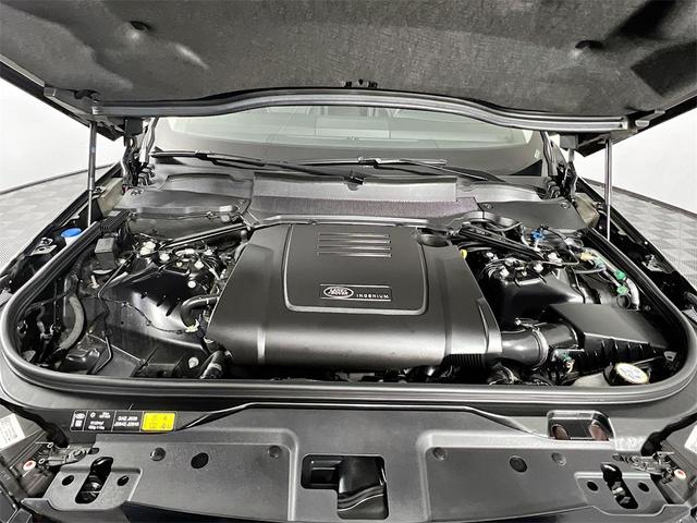Photo of 2024 Santorini Black Land Rover Discovery