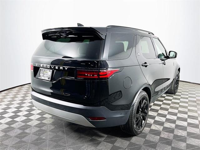 Photo of 2024 Santorini Black Land Rover Discovery