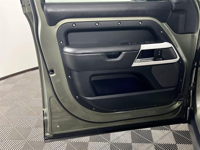 Photo of 2024 Pangea Green Land Rover Defender