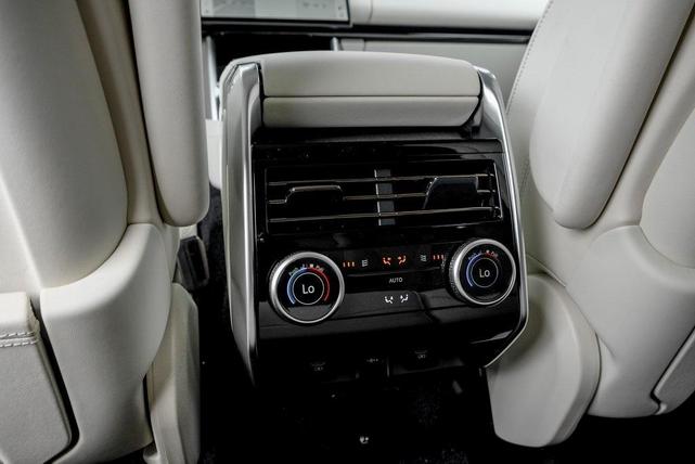 Photo of 2025 Fuji White Land Rover Range Rover