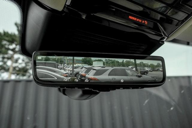 Photo of 2025 Fuji White Land Rover Range Rover