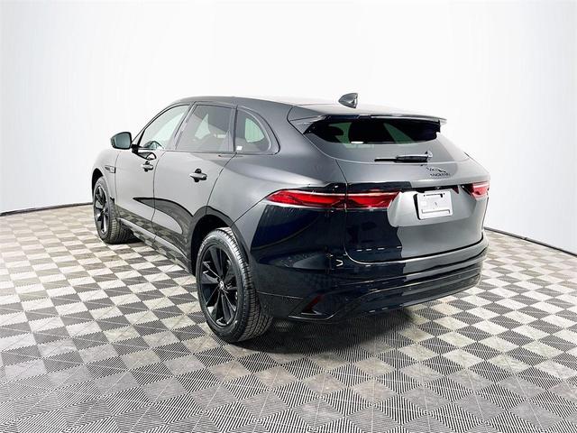 Photo of 2025 Santorini Black Jaguar F-PACE