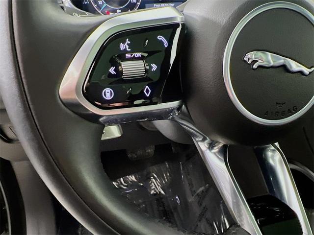 Photo of 2025 Santorini Black Jaguar F-PACE