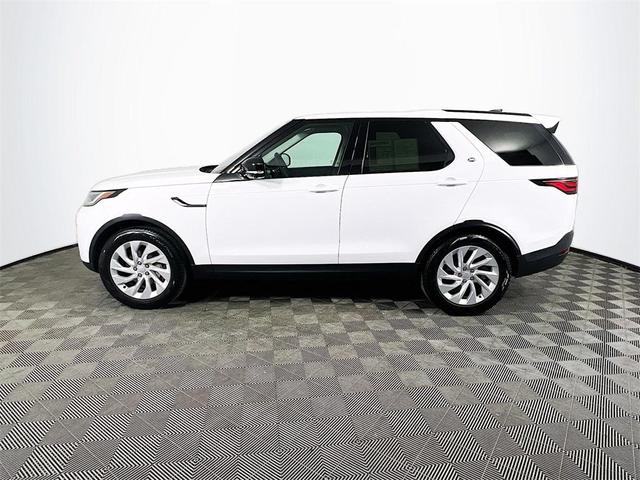 Photo of 2024 Fuji White Land Rover Discovery