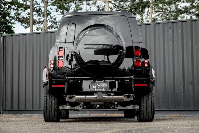 Photo of 2025 Santorini Black Land Rover Defender