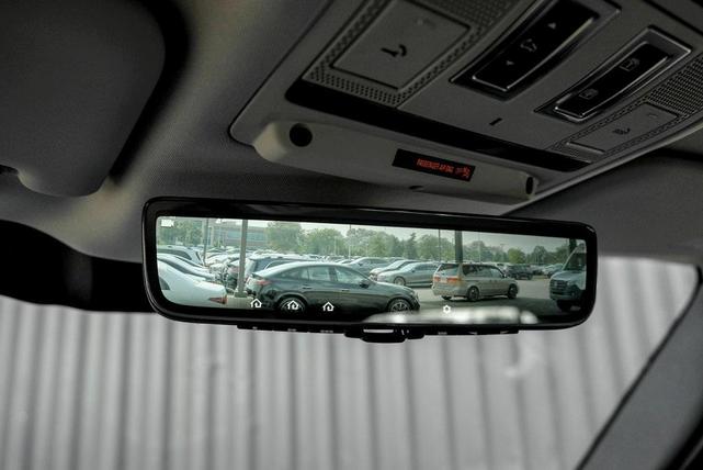 Photo of 2025 Santorini Black Land Rover Defender