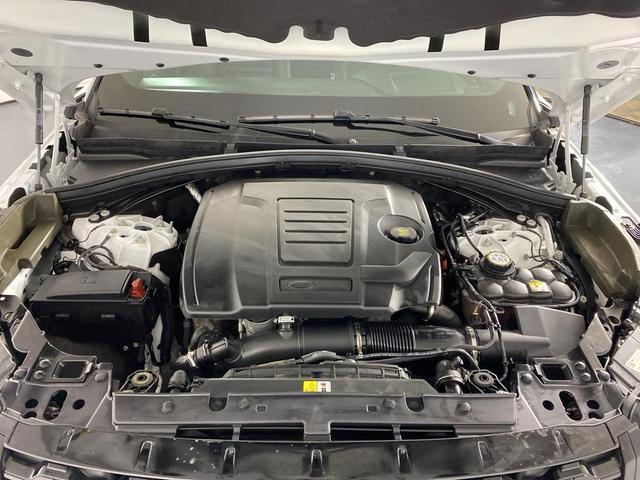 Photo of 2022 Fuji White Land Rover Range Rover Velar