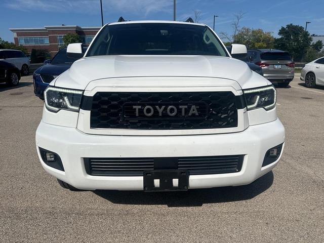 Photo of 2021 White Toyota Sequoia
