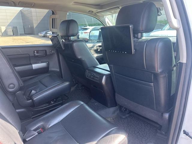 Photo of 2021 White Toyota Sequoia