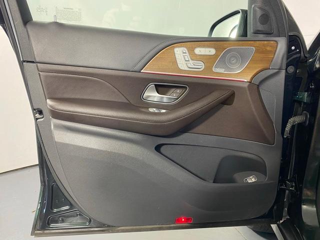 Photo of 2020 Emerald Green Metallic Mercedes-Benz GLE 350