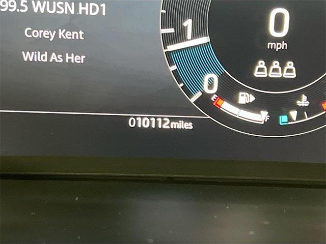 Photo of 2024 Santorini Black Land Rover Discovery Sport