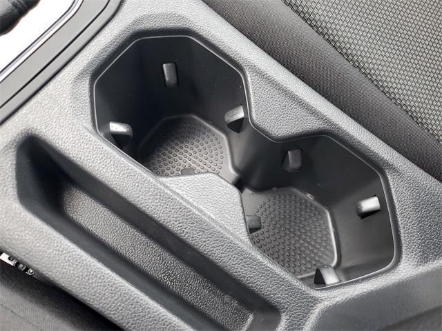 Photo of 2021 Pure White Volkswagen Jetta