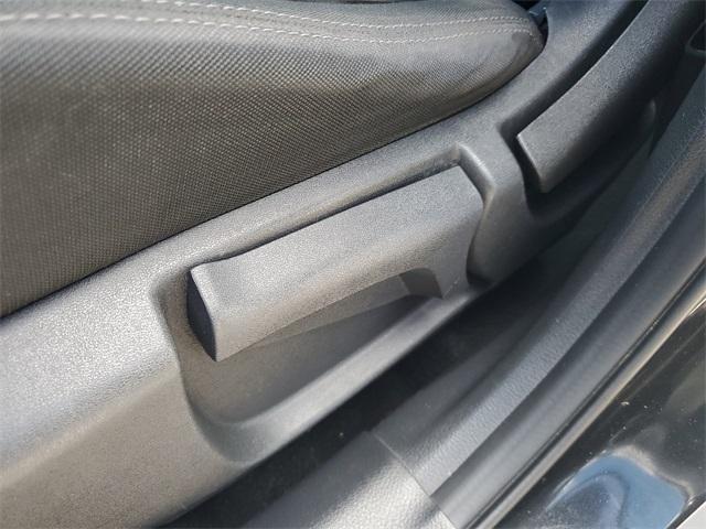 Photo of 2018 Magnetic Black Nissan Rogue
