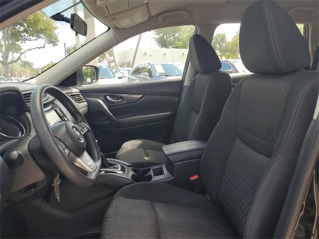 Photo of 2018 Magnetic Black Nissan Rogue