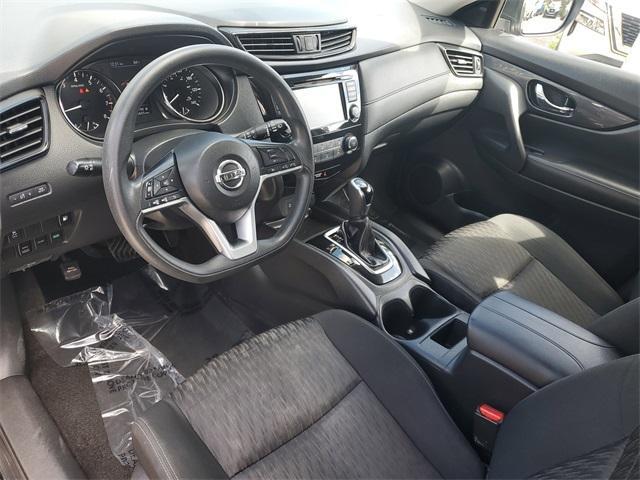 Photo of 2018 Magnetic Black Nissan Rogue