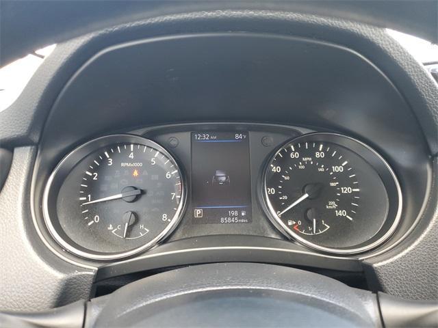 Photo of 2018 Magnetic Black Nissan Rogue