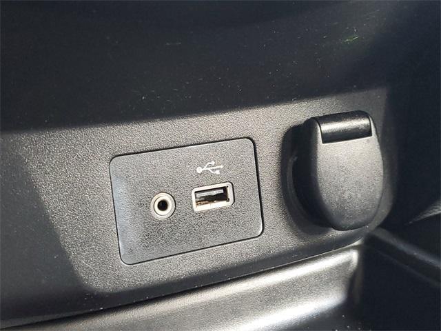 Photo of 2018 Magnetic Black Nissan Rogue