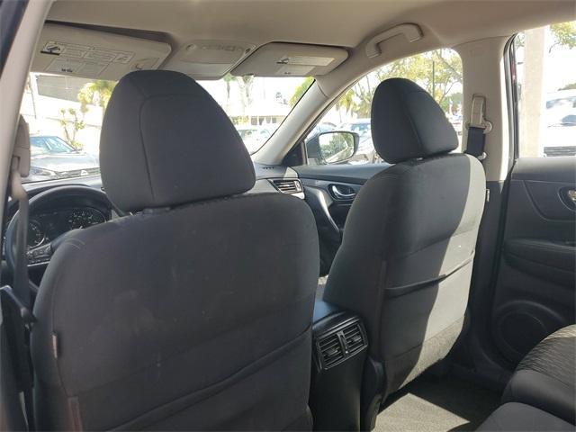 Photo of 2018 Magnetic Black Nissan Rogue