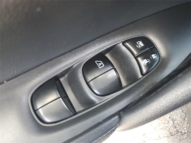Photo of 2018 Magnetic Black Nissan Rogue