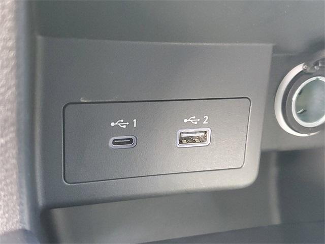 Photo of 2024 Boulder Gray Pearl Nissan Kicks
