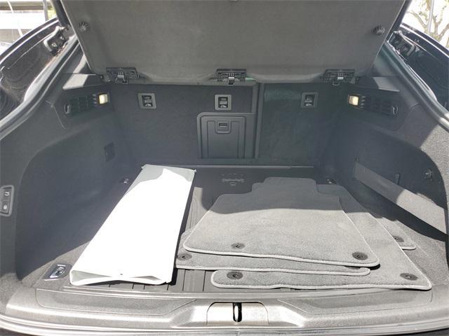 Photo of 2022 Nero Ribelle Metallic Maserati Levante
