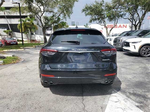Photo of 2022 Nero Ribelle Metallic Maserati Levante