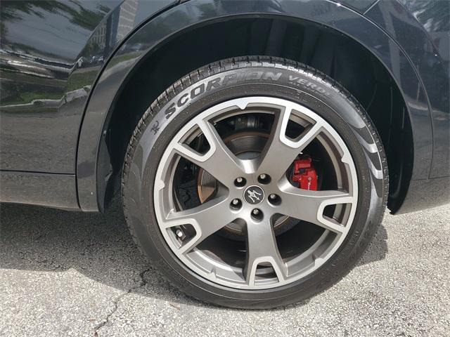 Photo of 2022 Nero Ribelle Metallic Maserati Levante