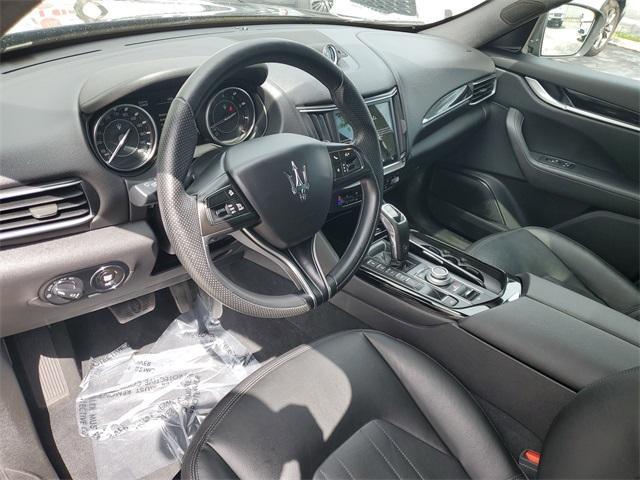 Photo of 2022 Nero Ribelle Metallic Maserati Levante