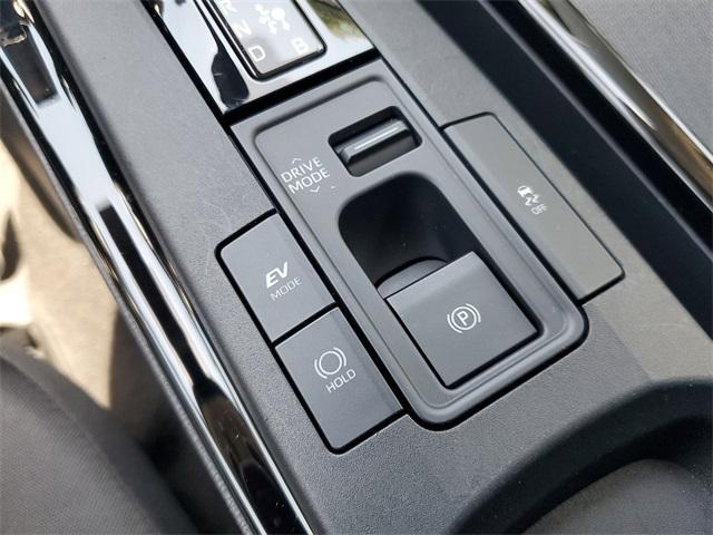 Photo of 2024 Midnight Black Metallic Toyota Prius
