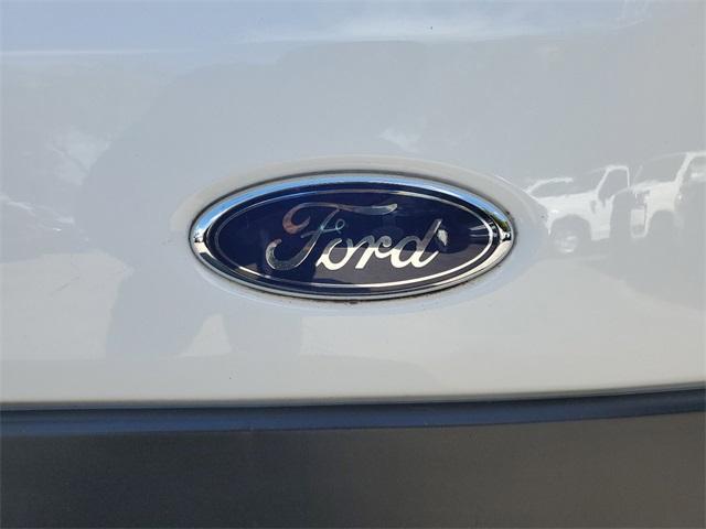 Photo of 2022 Oxford White Ford Transit-250