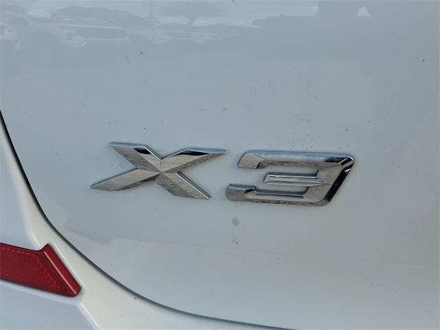 Photo of 2021 Alpine White BMW X3