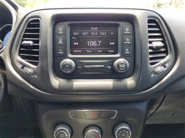Photo of 2017 Laser Blue Jeep Compass