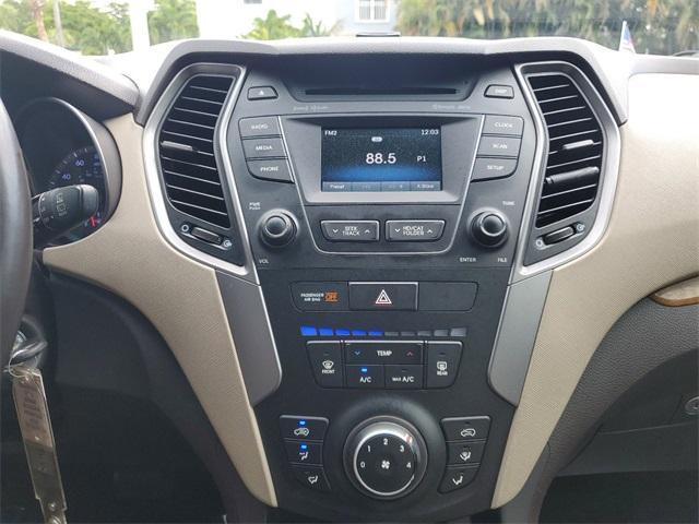 Photo of 2014 Frost White Pearl Hyundai Santa Fe Sport