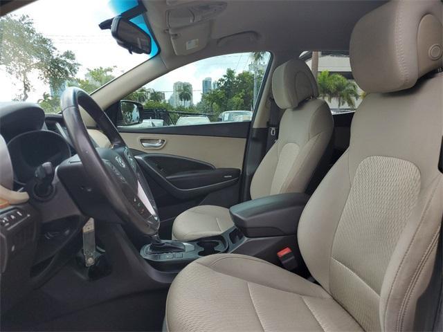 Photo of 2014 Frost White Pearl Hyundai Santa Fe Sport