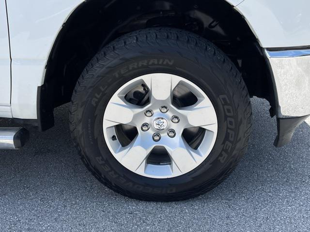 Photo of 2022 Bright White Clearcoat RAM 1500