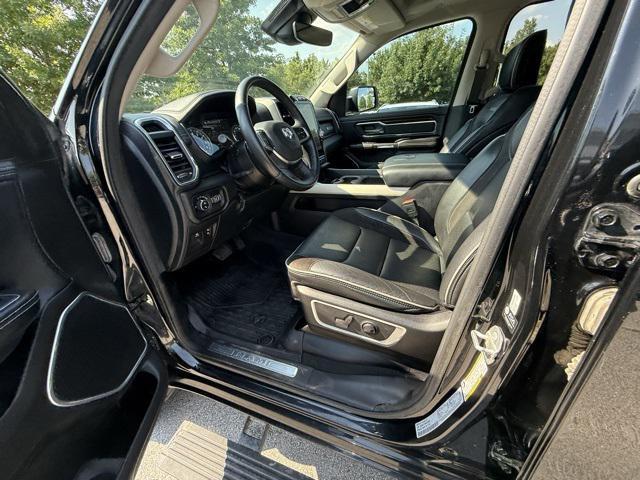 Photo of 2022 Diamond Black Crystal Pearlcoat RAM 1500