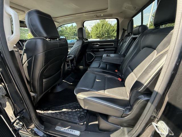 Photo of 2022 Diamond Black Crystal Pearlcoat RAM 1500