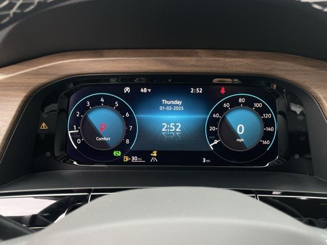 Photo of 2025 White Volkswagen Atlas