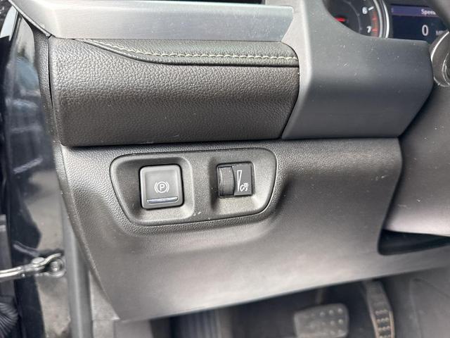 Photo of 2023 Ebony Twilight Metallic GMC Acadia