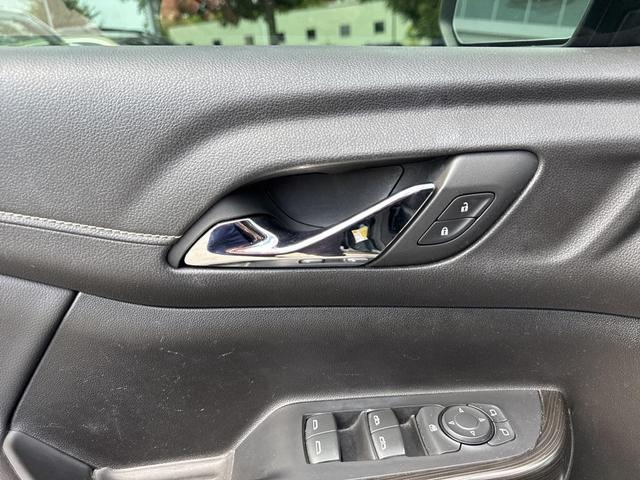 Photo of 2023 Ebony Twilight Metallic GMC Acadia
