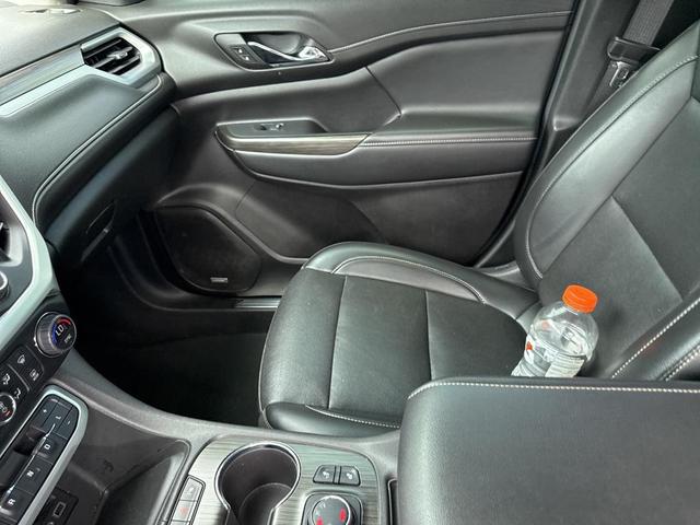 Photo of 2023 Ebony Twilight Metallic GMC Acadia