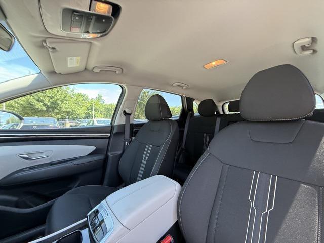 Photo of 2024 Gray Hyundai TUCSON