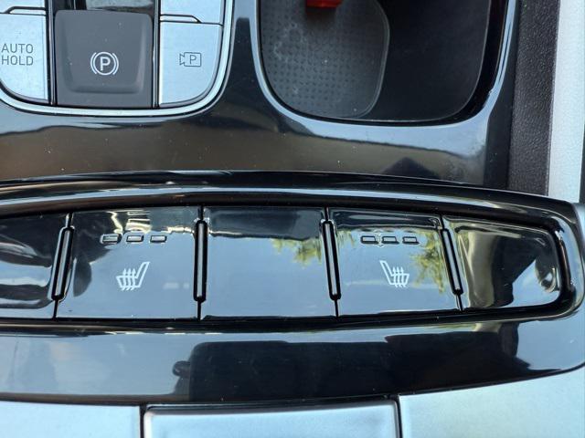 Photo of 2024 Gray Hyundai TUCSON