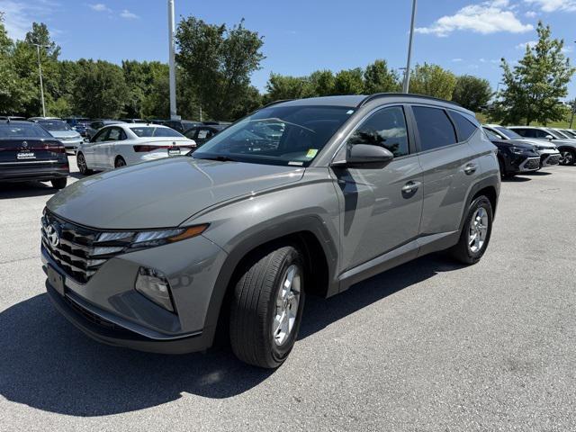 Photo of 2024 Gray Hyundai TUCSON